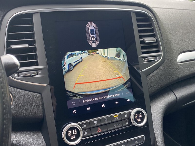 Fahrzeugabbildung Megane Grandtour INTENS E-TECH PLUG-IN 160 Bild 15 von 19