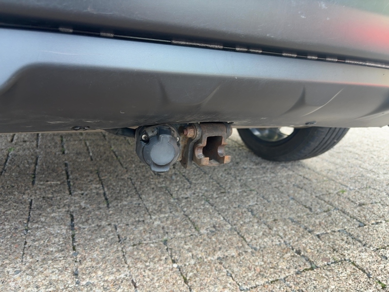 Fahrzeugabbildung Qashqai *AHK*Pano*Leder*Kamera* Bild 19 von 20