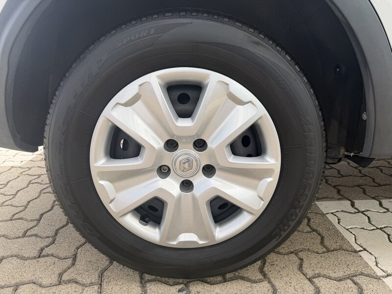 Fahrzeugabbildung Kadjar  Entry TCe 140 GPF Bild 10 von 38