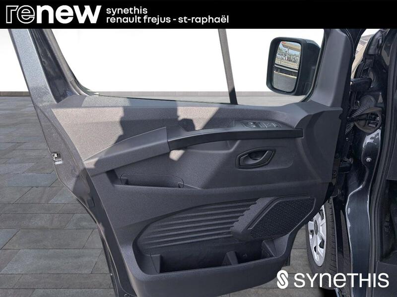 Renault Trafic Combi
