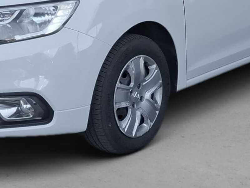 DACIA Logan 1.5 Blue dCi 95cv Comfort — photo 4