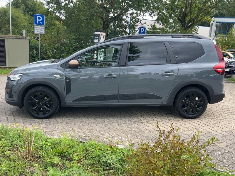 Fahrzeugabbildung Jogger TCe 110 Extreme+ *7-Sitzer* Bild 2 von 15