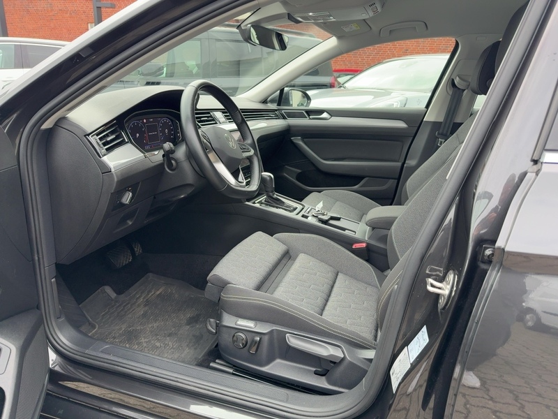 Fahrzeugabbildung Passat Variant Variant 1.5 TSI Business OPF Bild 12 von 15