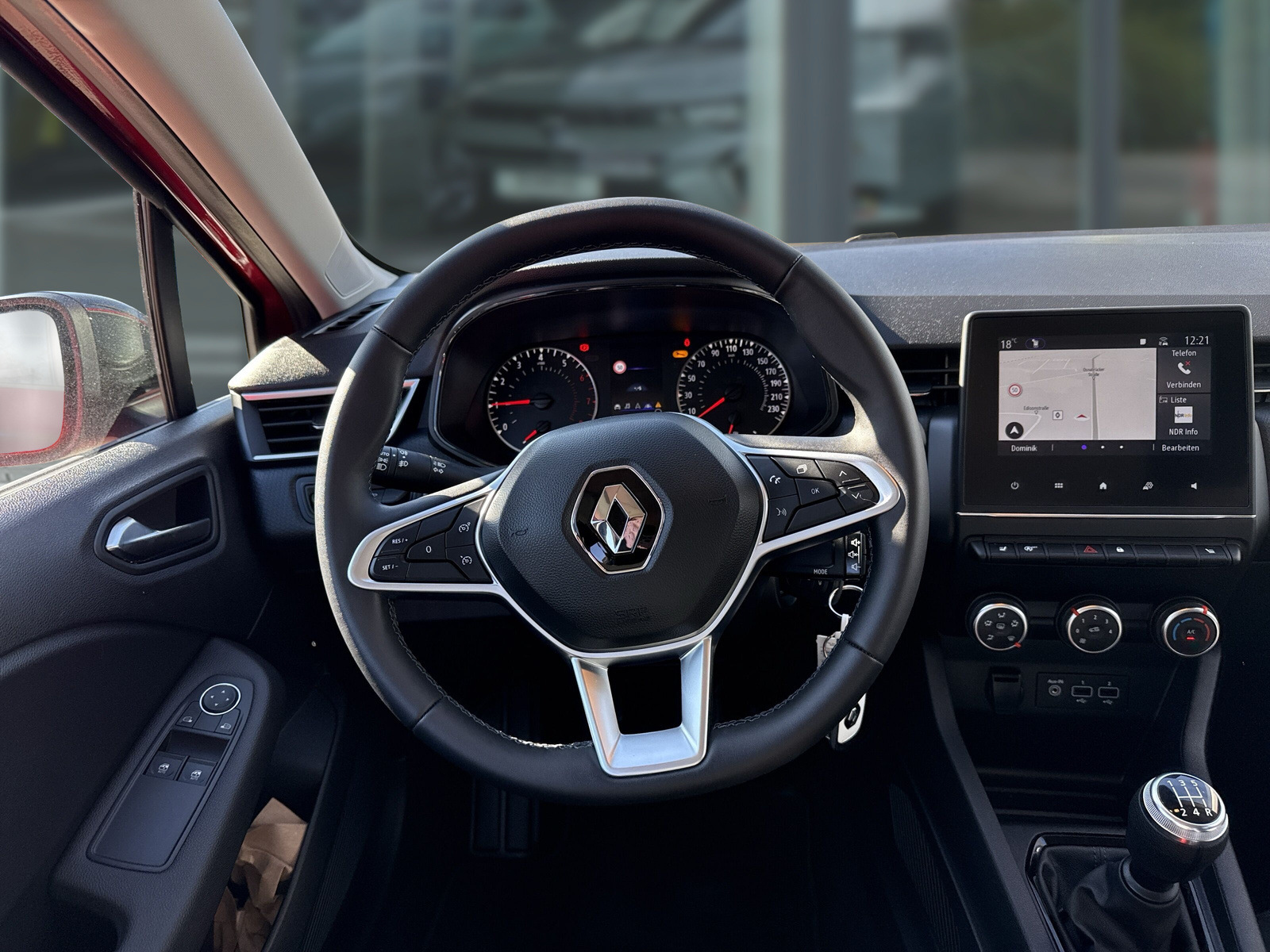 Renault Clio – Bild 16