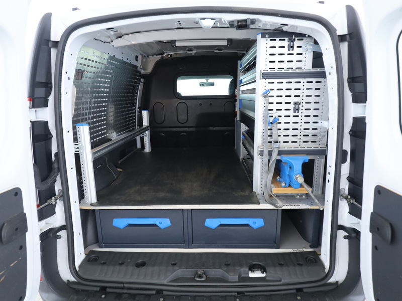 Fahrzeugabbildung Kangoo DACHTRÄGER Bild 13 von 17