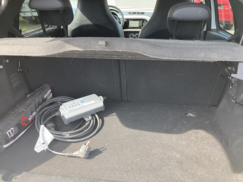 Fahrzeugabbildung Twingo ELECTRIC VIBES Bild 20 von 20