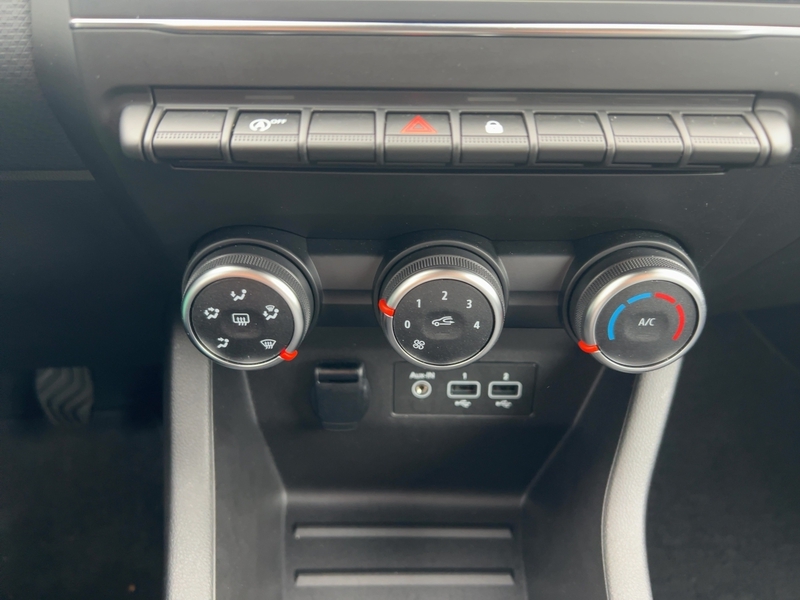 Fahrzeugabbildung Clio V Equilibre 1.0 SCe 65 Bild 12 von 15