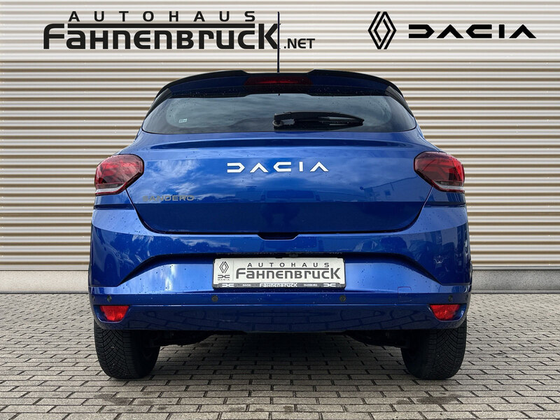 Fahrzeugabbildung Sandero Scheckheft Bild 4 von 14