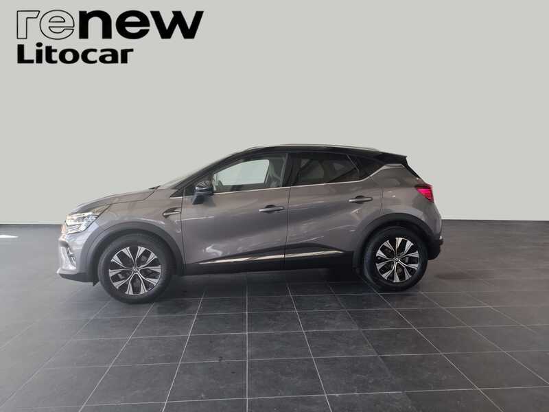 RENAULT Captur Techno — photo 2
