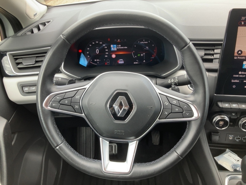 Fahrzeugabbildung Captur EDITION ONE 1.3 TCe 140 PS EDC  Bild 10 von 20
