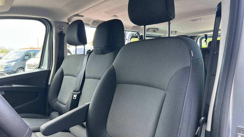 Renault Trafic Combi