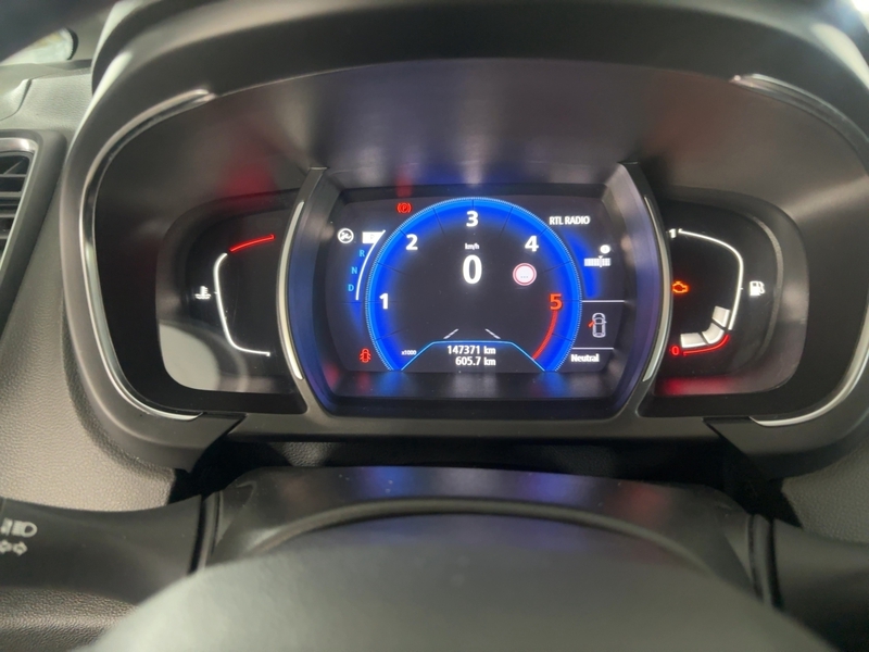 Fahrzeugabbildung Scenic 1.5 dCi 110 Energy Intens Bild 14 von 26