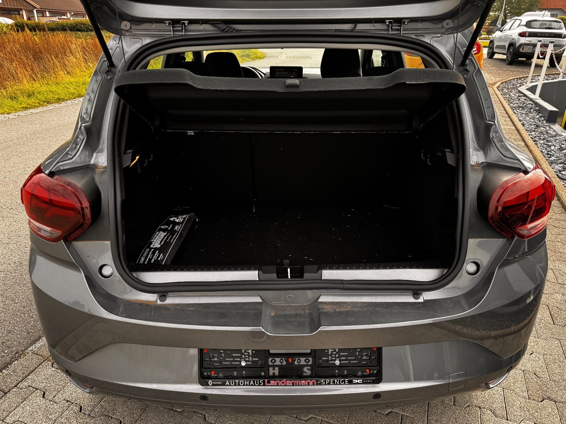 Dacia Sandero – Bild 11