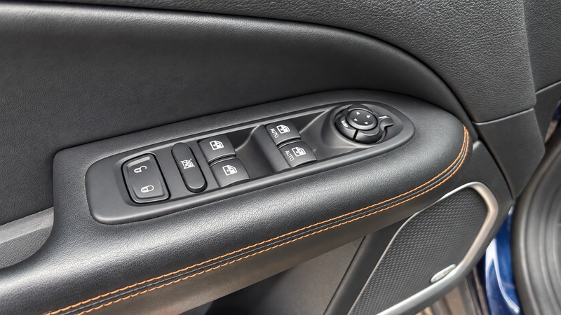 Fahrzeugabbildung Compass Limited 1.4 MultiAir 170PS 4x4 AT9 Bild 7 von 17