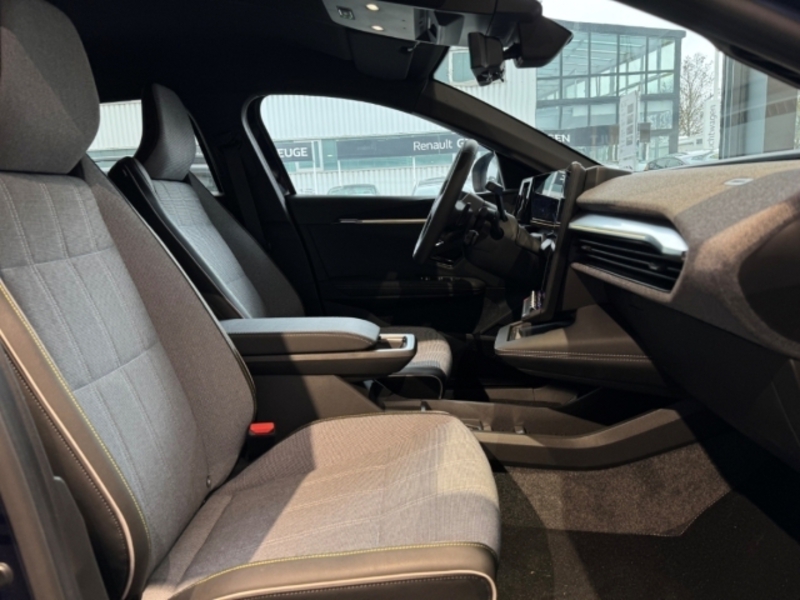 Fahrzeugabbildung Megane E-TECH 100% ele Megane E-Tech 100% elektrisch Bild 12 von 19