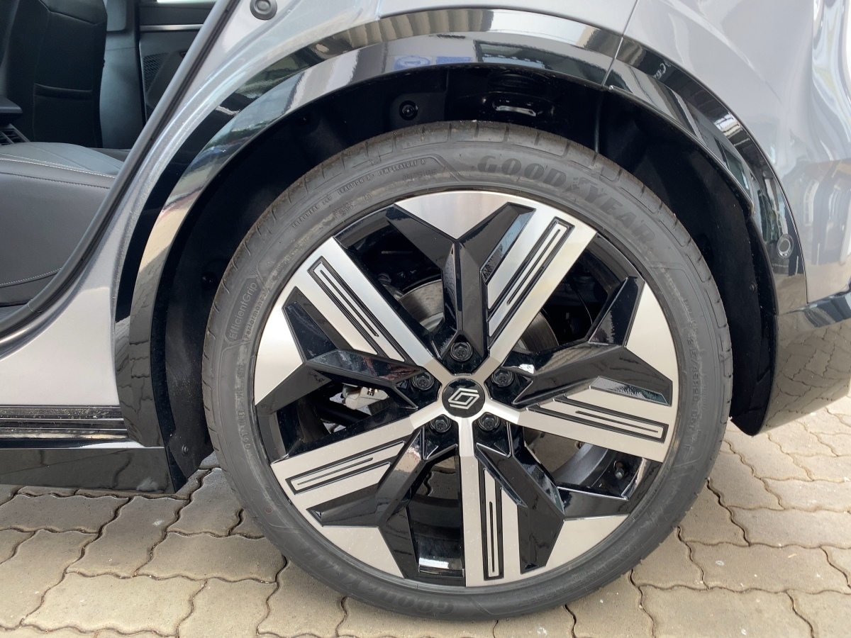 Renault Megane E-TECH – Bild 12
