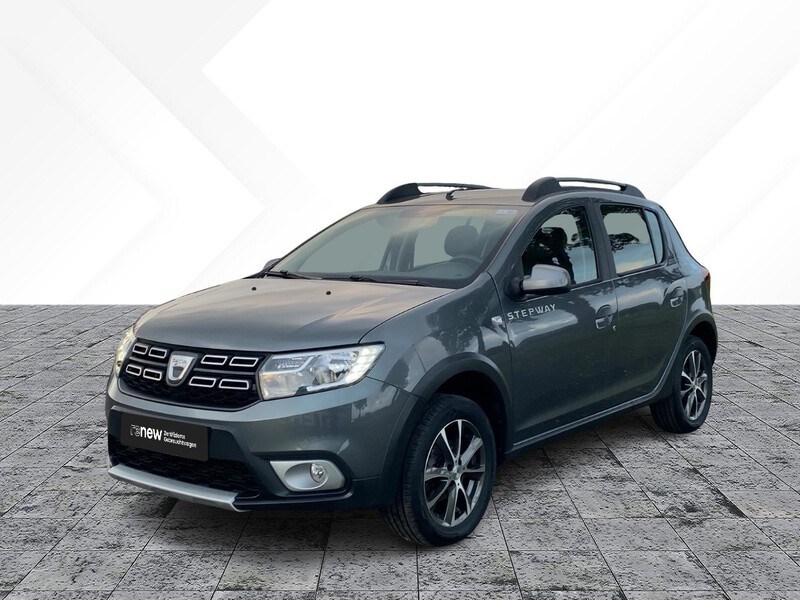 Fahrzeugabbildung Sandero Stepway Celebration TCe 90 Bild 1 von 21