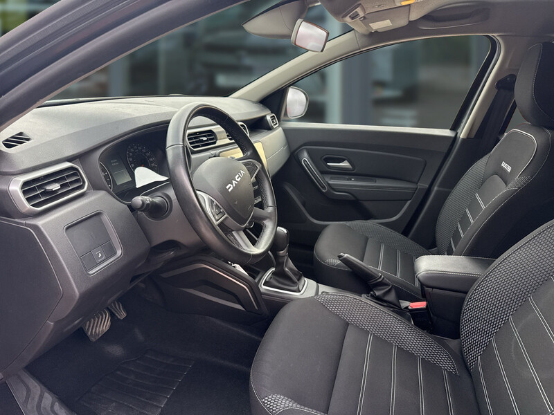 Fahrzeugabbildung Duster Journey TCe 150 EDC Bild 11 von 23