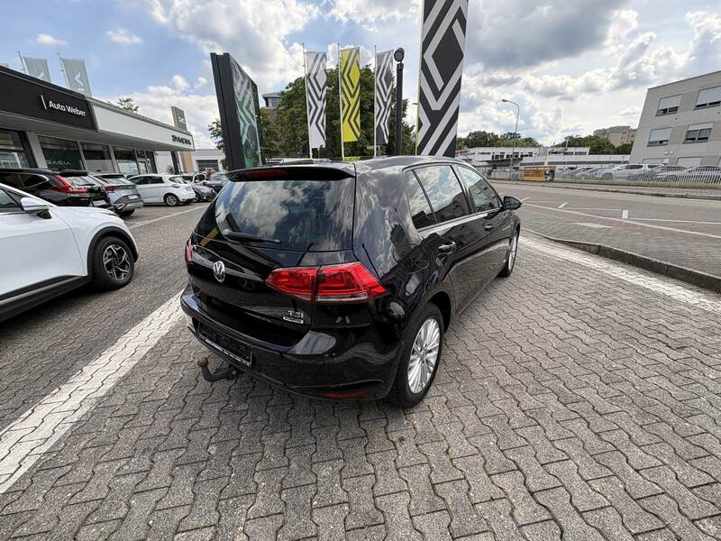 VW Golf