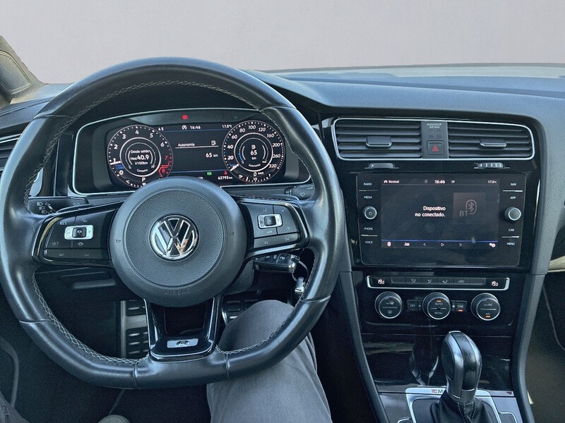 Volkswagen Golf VII