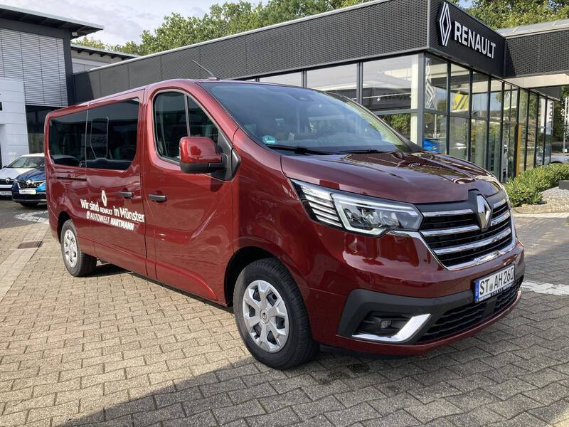 Fahrzeugabbildung Trafic Pkw Grand Entry Blue dCi 150 Bild 4 von 23