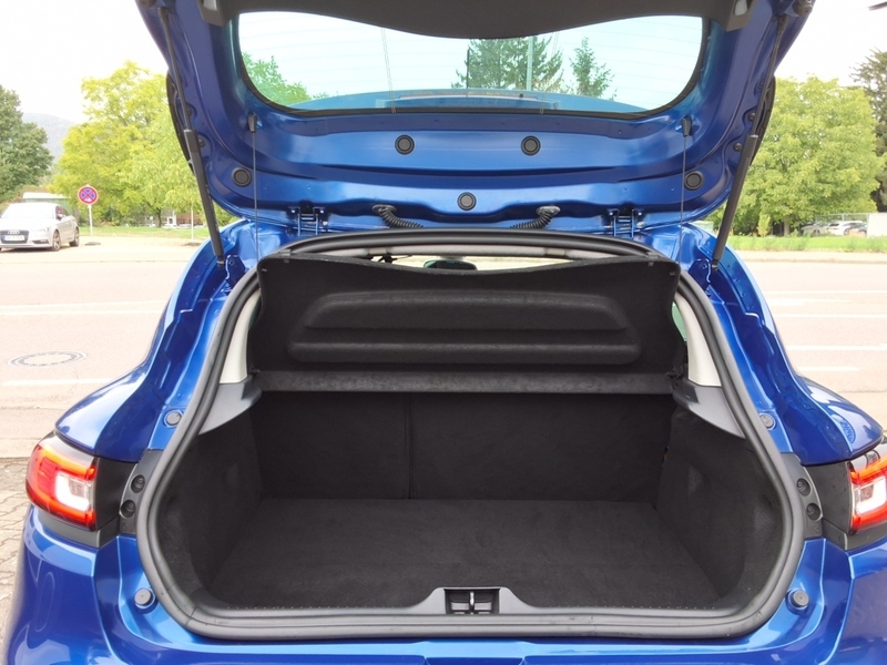 Fahrzeugabbildung Clio TCe 120 GT-LINE/PDC/RADIO/ Bild 13 von 16