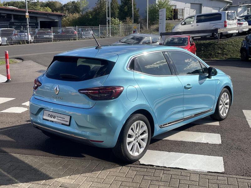Fahrzeugabbildung Clio INTENS TCe 90 Bild 4 von 23