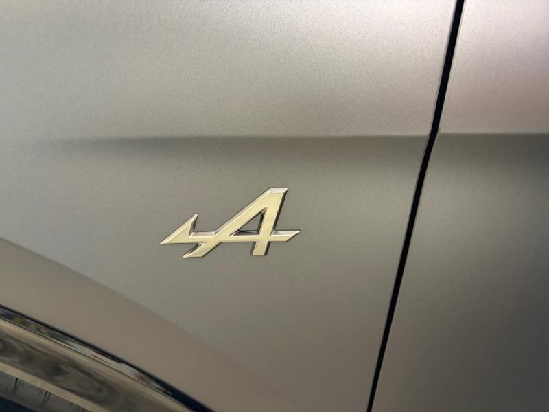 Alpine A390