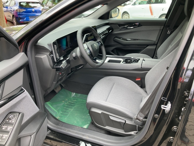 Fahrzeugabbildung Austral Evolution Mild Hybrid 160 Automatik Bild 10 von 14