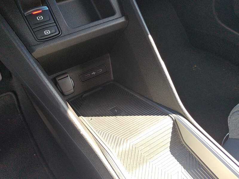 Fahrzeugabbildung R 4 E-Tech elektrisch Techno 150 Comfort Range Bild 16 von 20