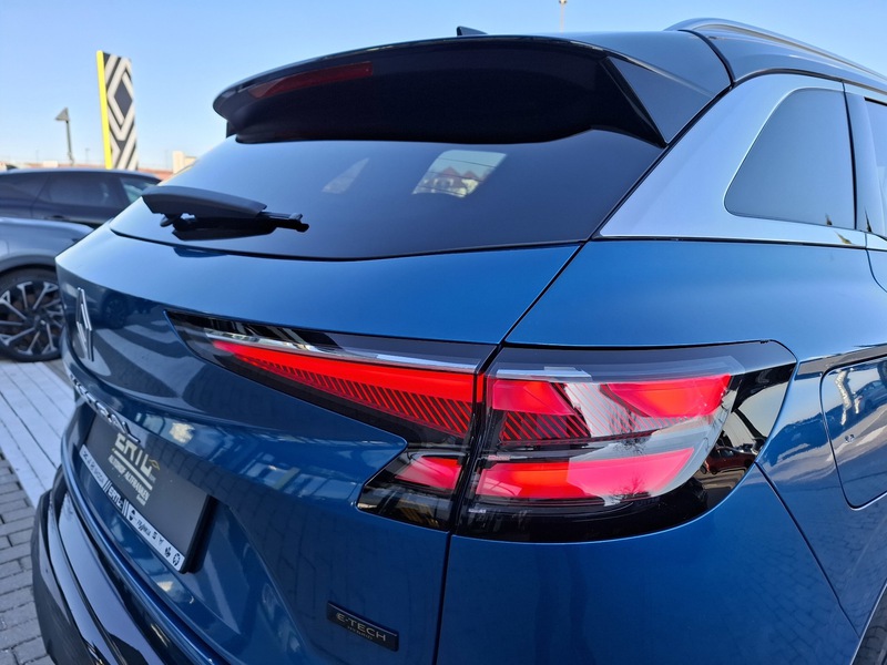 Fahrzeugabbildung Austral Techno Full Hybrid E-Tech 200 Bild 43 von 44
