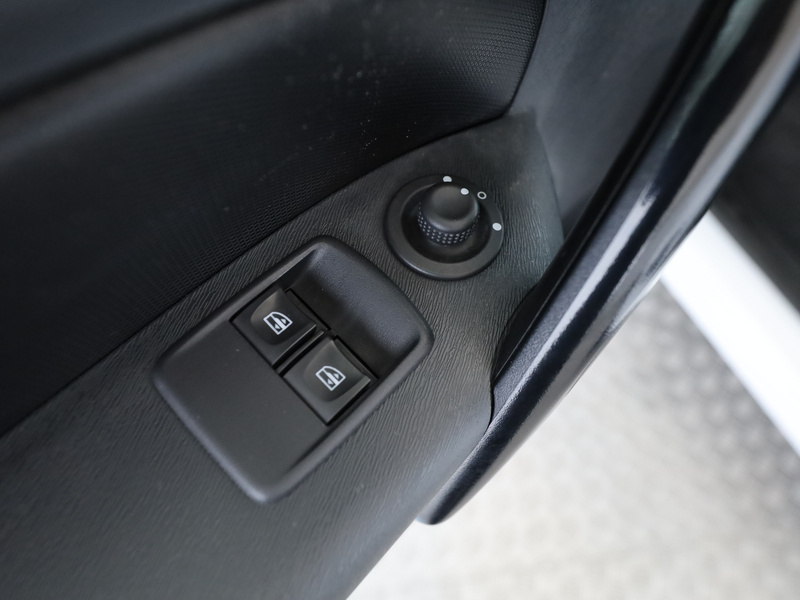Fahrzeugabbildung Kangoo DACHTRÄGER Bild 16 von 17