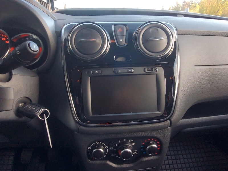 Fahrzeugabbildung Dokker Stepway Plus TCe 130 GPF Bild 11 von 12