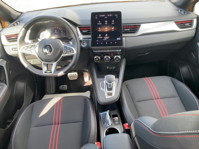 Fahrzeugabbildung Captur R.S. LINE TCe 140 Bild 9 von 19