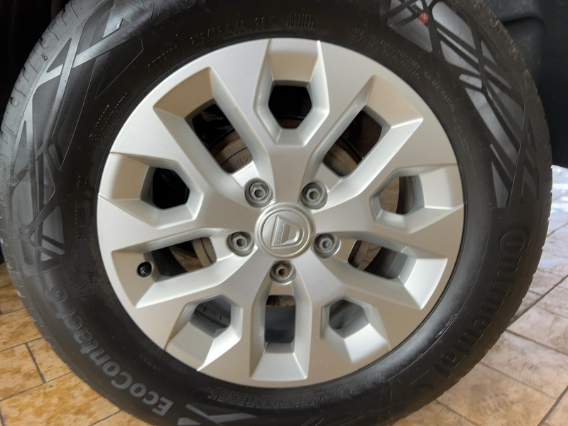 Fahrzeugabbildung Duster SHZ PDC KLIMA ABS ESP Bild 15 von 17