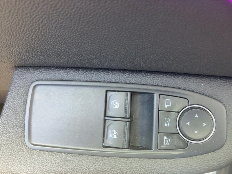 Fahrzeugabbildung Clio BUSINESS SCe 75 Navi+Klima Bild 13 von 20