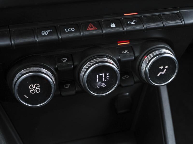 Fahrzeugabbildung Duster *1 Hd.*unfallfrei*S-HEFT* Bild 11 von 15
