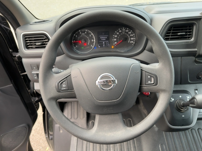 Fahrzeugabbildung Interstar AHK Bild 9 von 15
