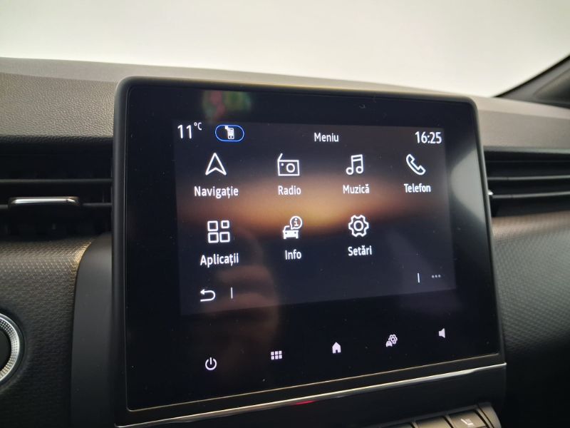 RENAULT Clio 2021 — imagine 7