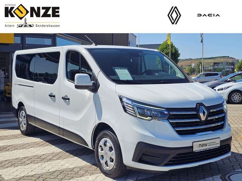 Fahrzeugabbildung Trafic Pkw Grand Entry Blue dCi 110 Bild 1 von 12