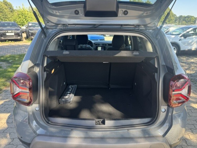 Fahrzeugabbildung Duster Journey TCe 150 E Bild 8 von 20