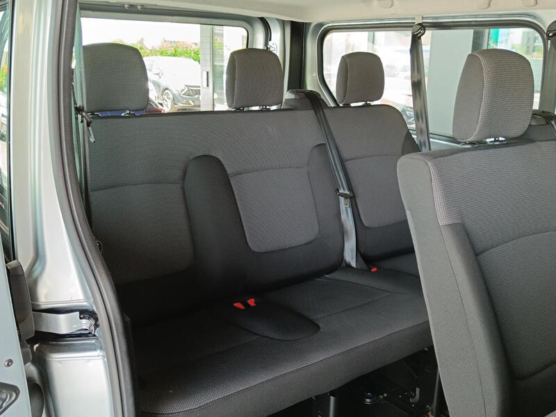 Renault Trafic Combi