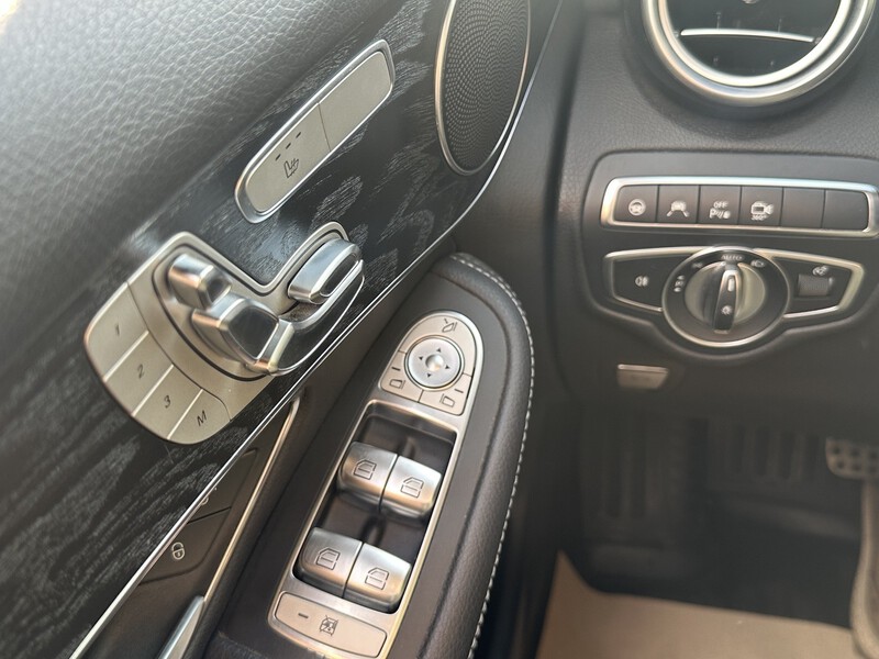 Fahrzeugabbildung GLC 350 d 4Matic AMG Line Bild 15 von 16