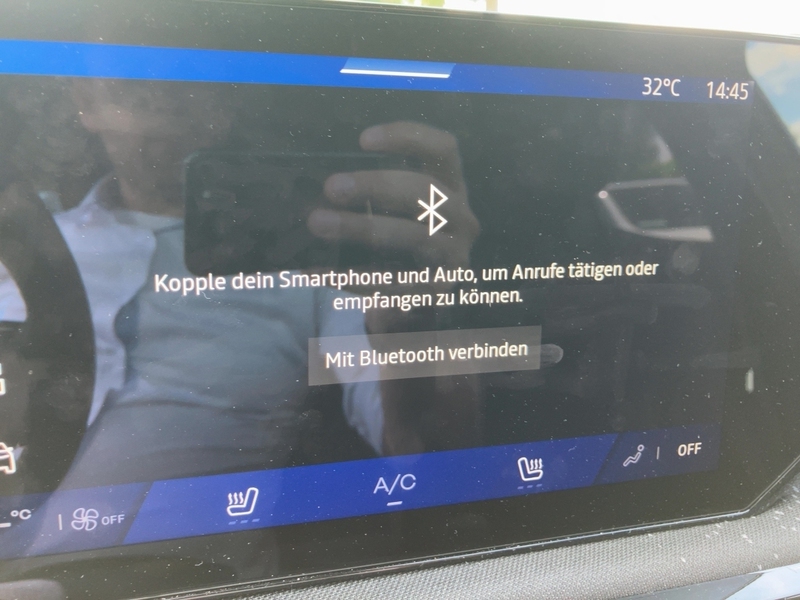 Fahrzeugabbildung Clio Techno Full Hybrid E-Tech 160 Bild 18 von 18