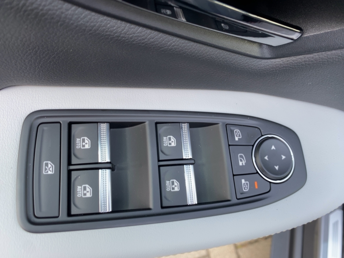 Renault Scenic E-TECH – Bild 13