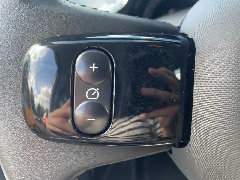 Fahrzeugabbildung Twingo Electric Techno Electric Bild 13 von 15