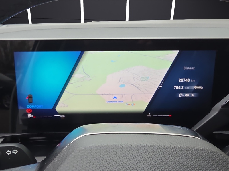 Fahrzeugabbildung Austral Navi Rückfahrkamera Panoramadach Bild 15 von 15
