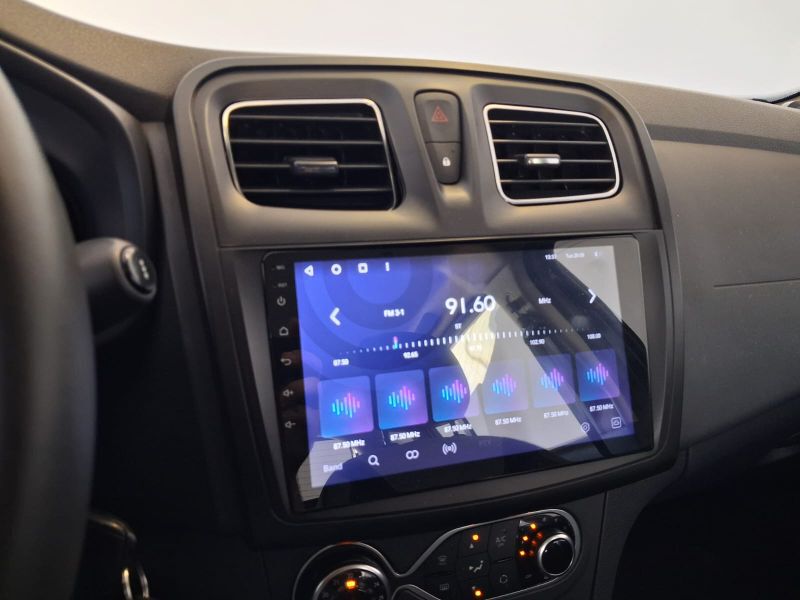 DACIA Sandero 2018 — imagine 35