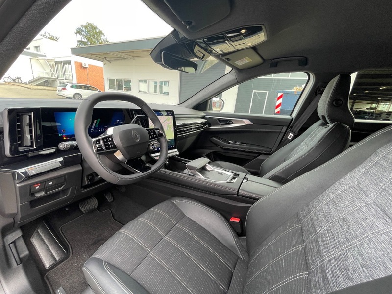 Fahrzeugabbildung Austral 1.3 TCe 160 Mild-Hybrid Techno Bild 13 von 50