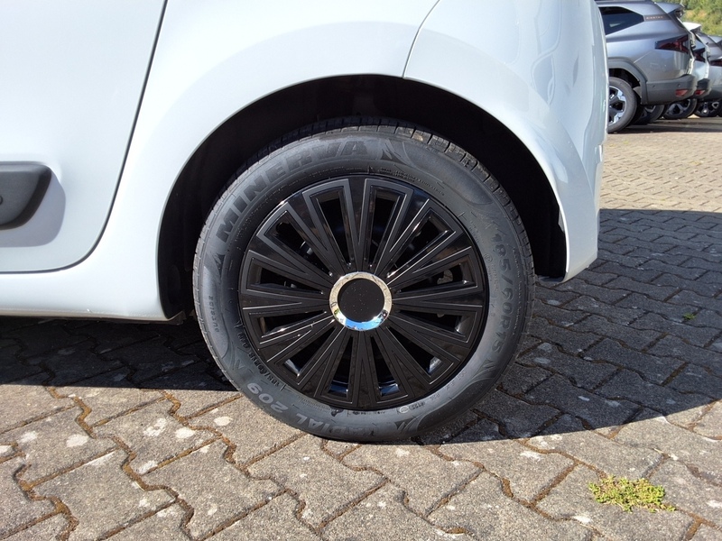 Fahrzeugabbildung Twingo KLIMA/RADIO/ Bild 7 von 16